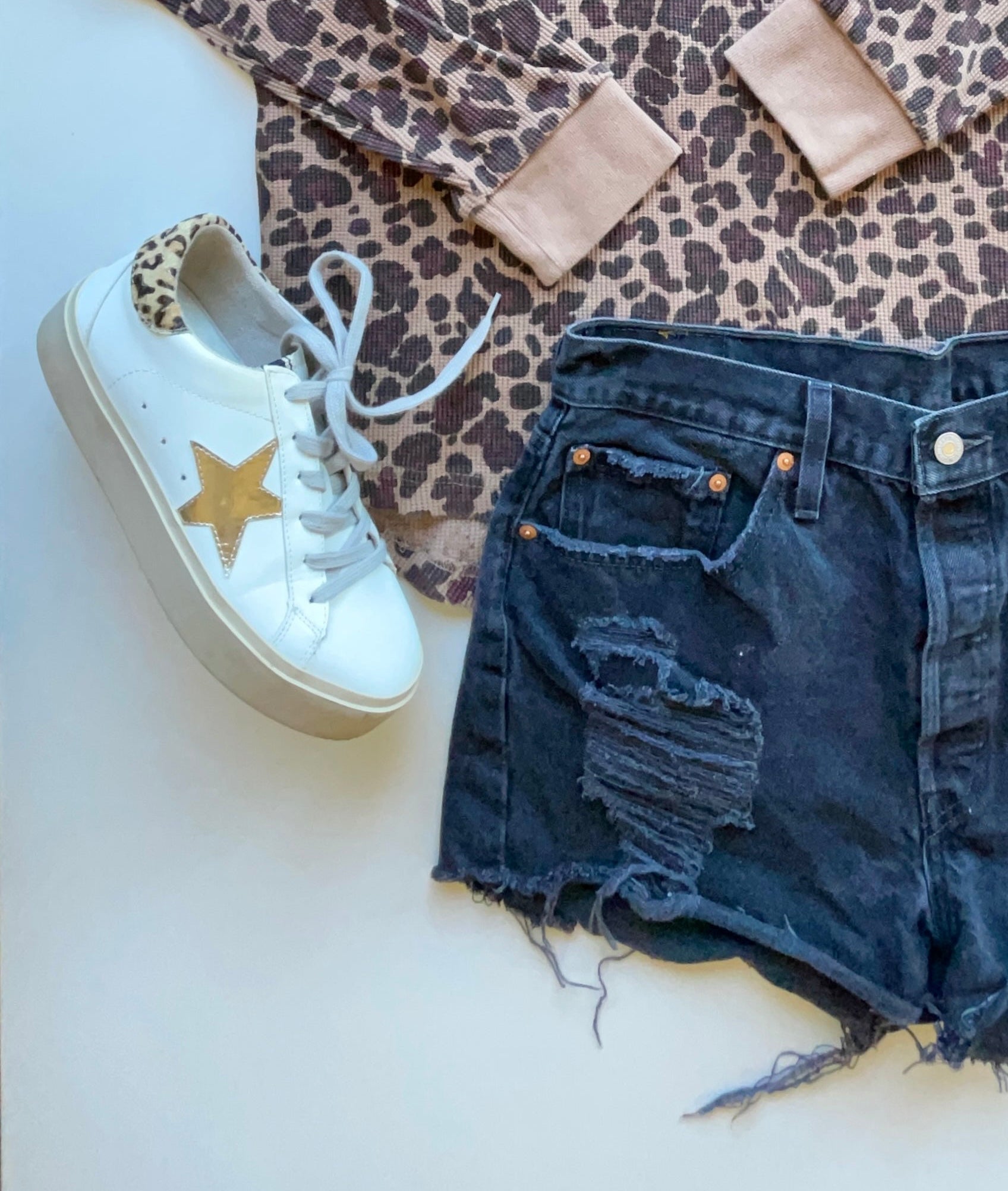 SHU SHOP SNEAKERS 8.5