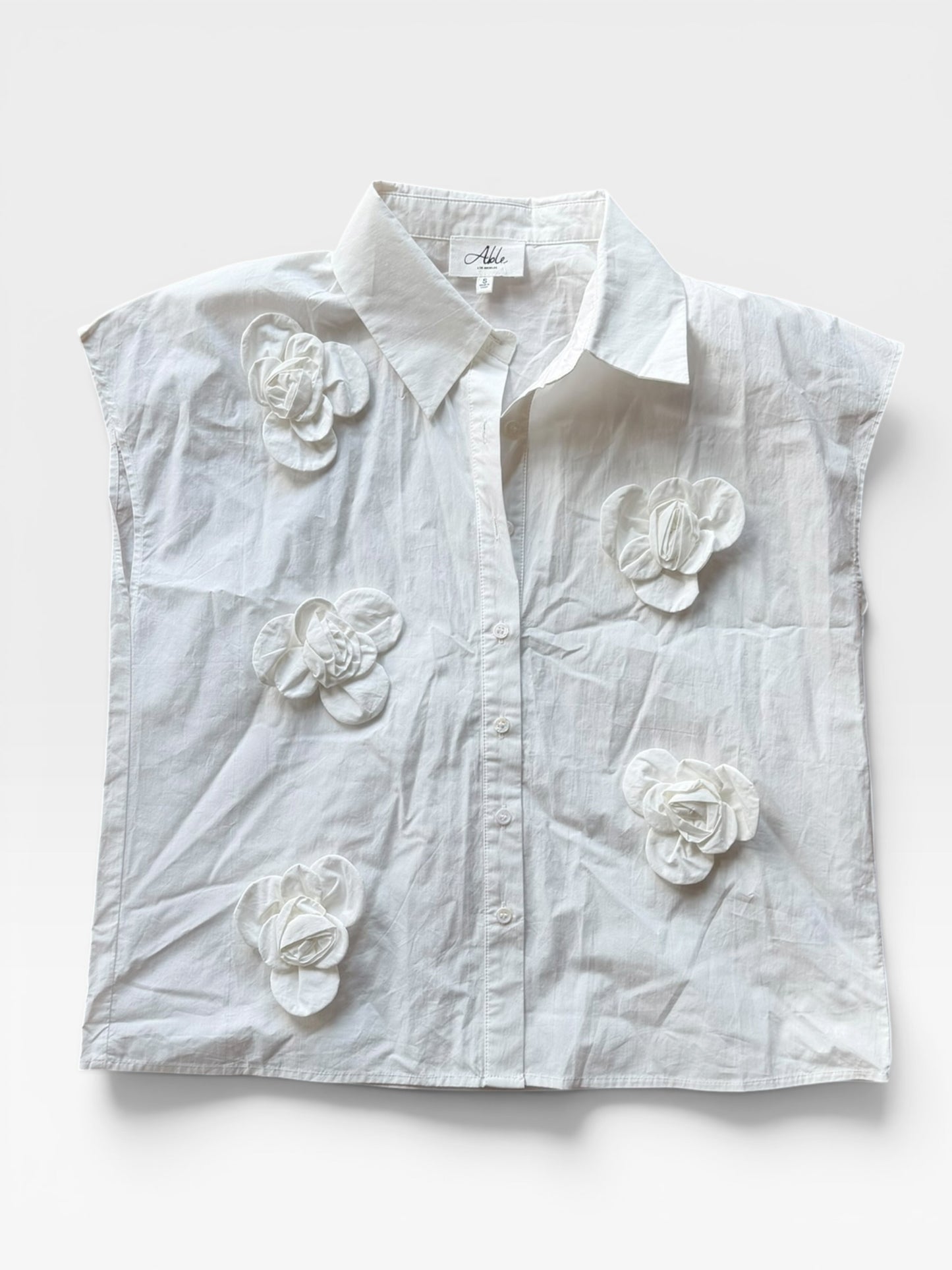 WHITE ABLE FLOWER TOP S