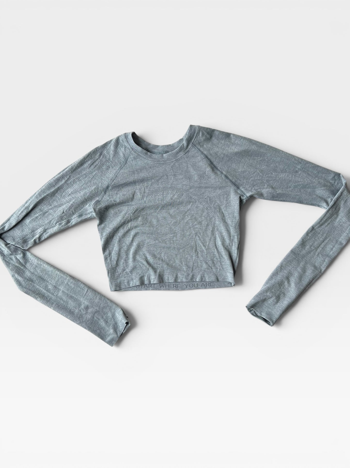 GREY LULULEMON TEE 4