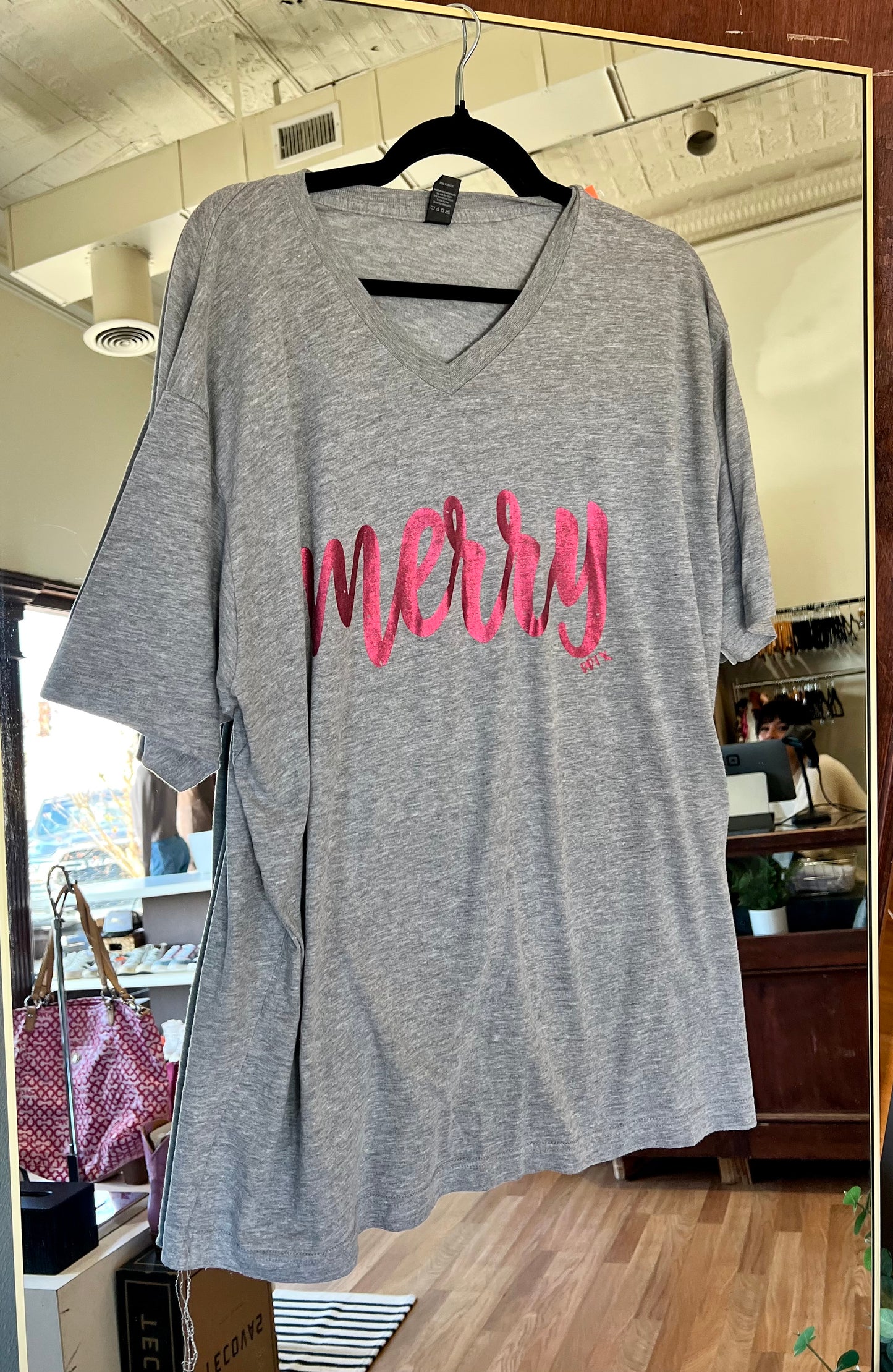 MERRY TSHIRT X LARGE