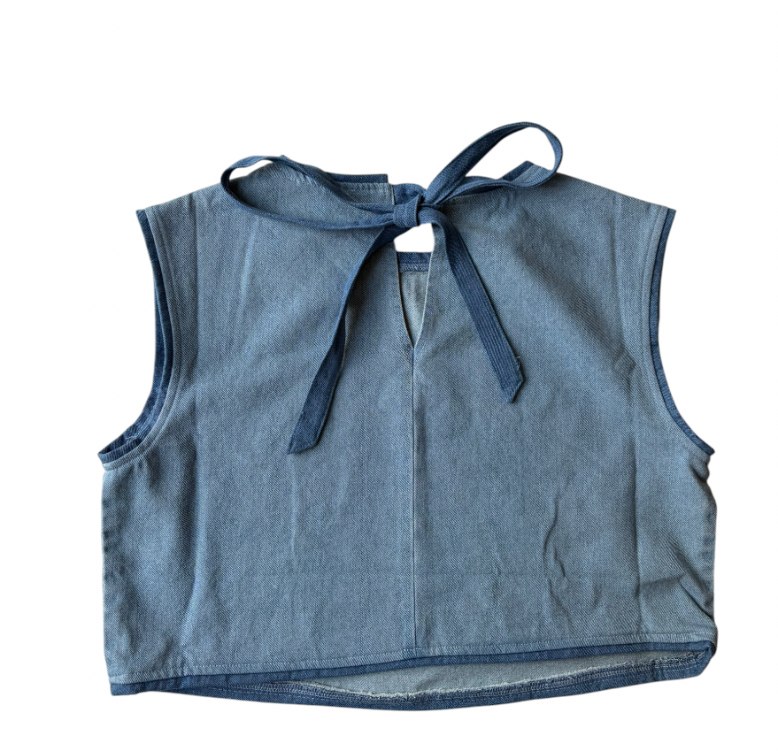 LA LAVON DENIM TOP (NWT) SMALL