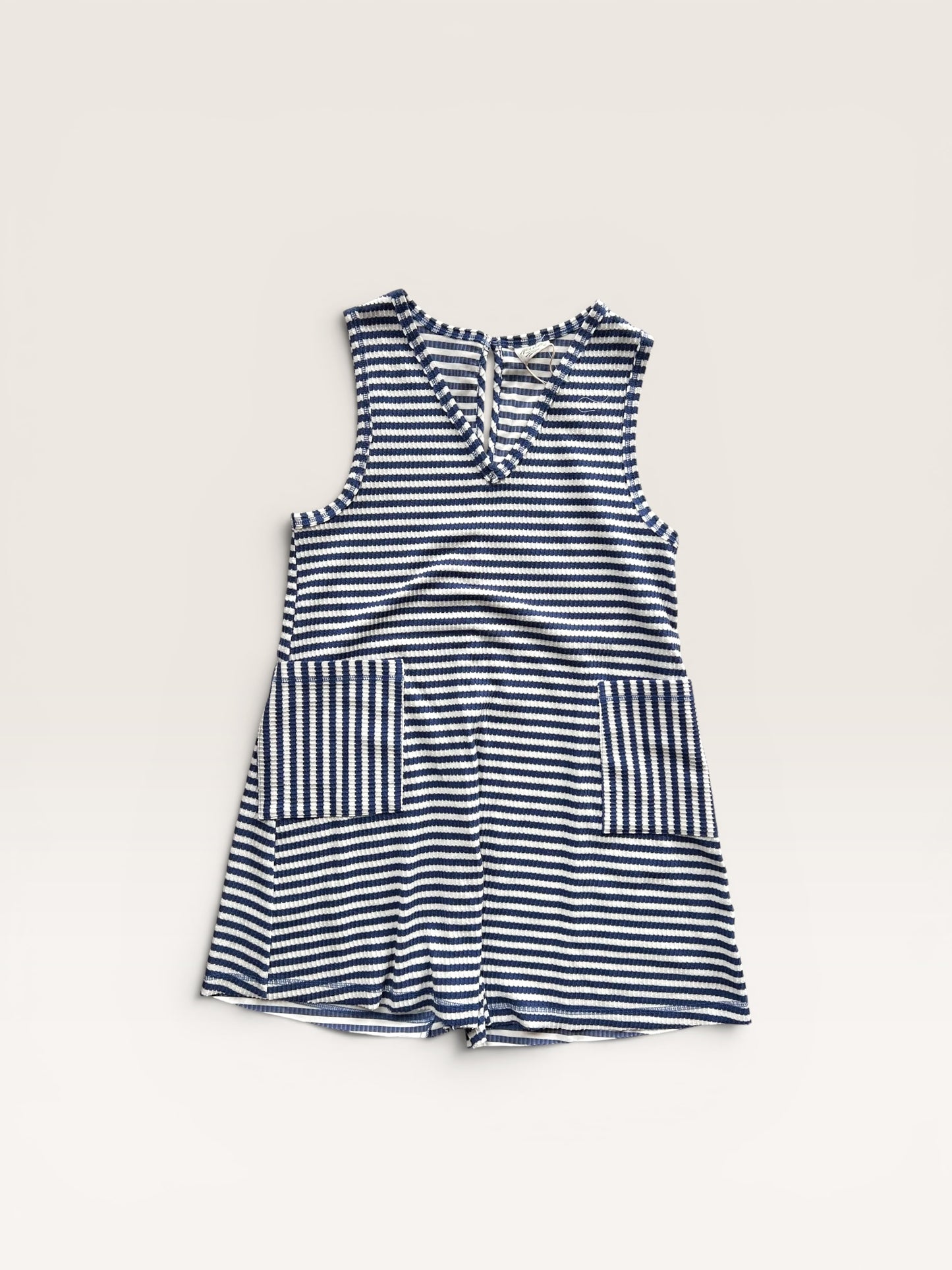 NEW IN DRESS LARGE