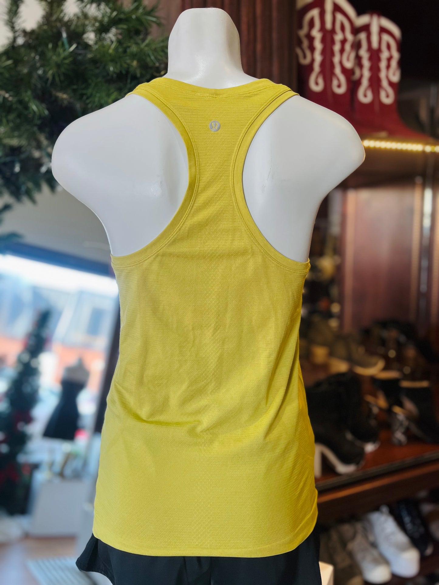 LULULEMON TANK 6