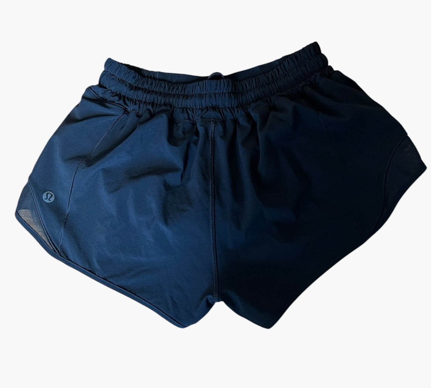 BLACK LULULEMON SHORTS 4