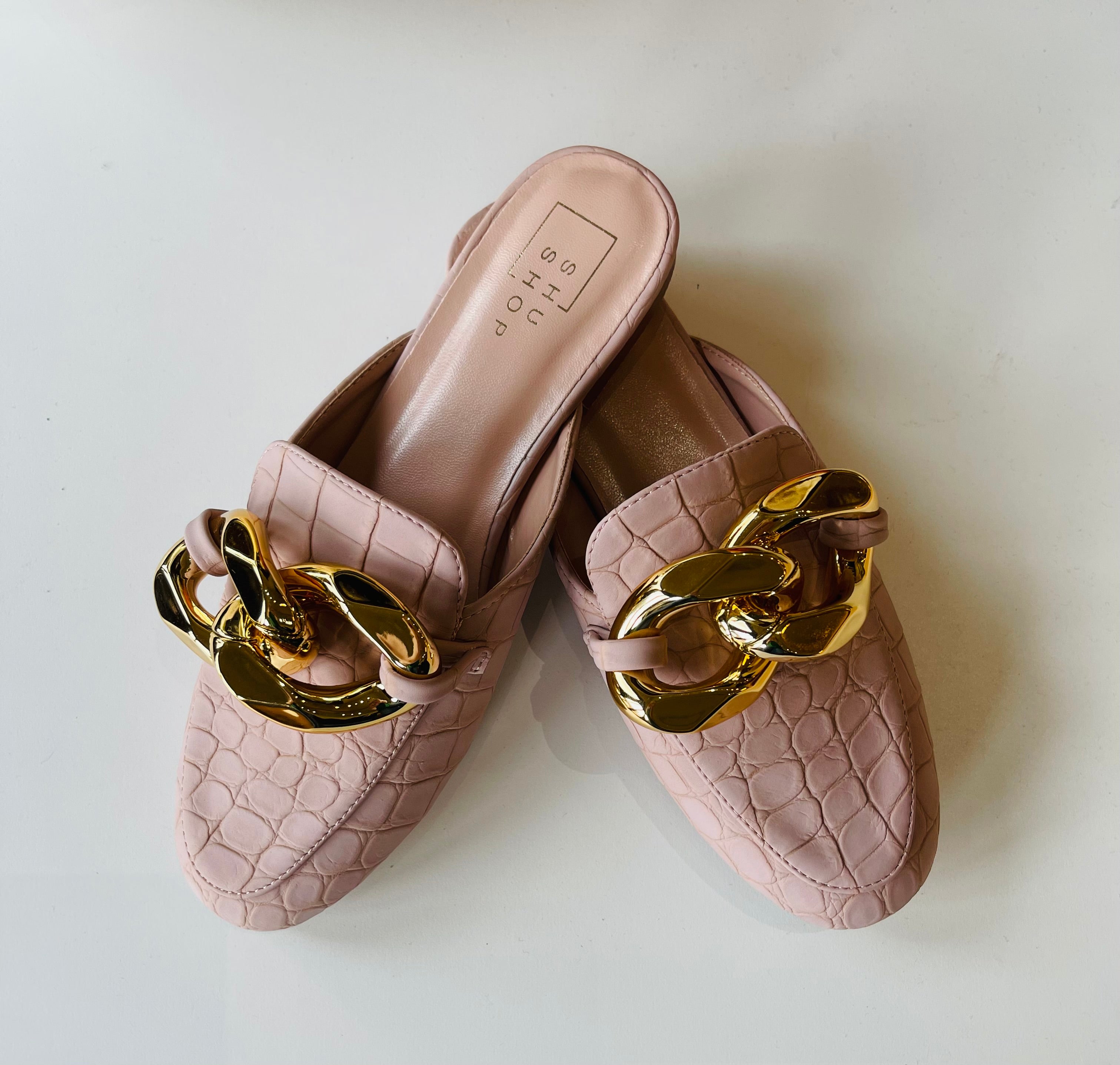 SHU SHOP SNEAKERS 7.5