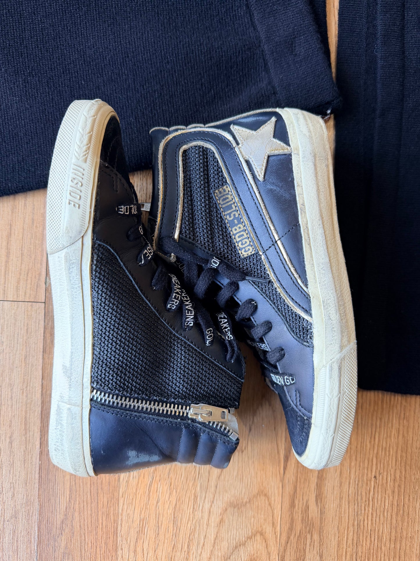 GOLDENGOOSE SNEAKERS 35