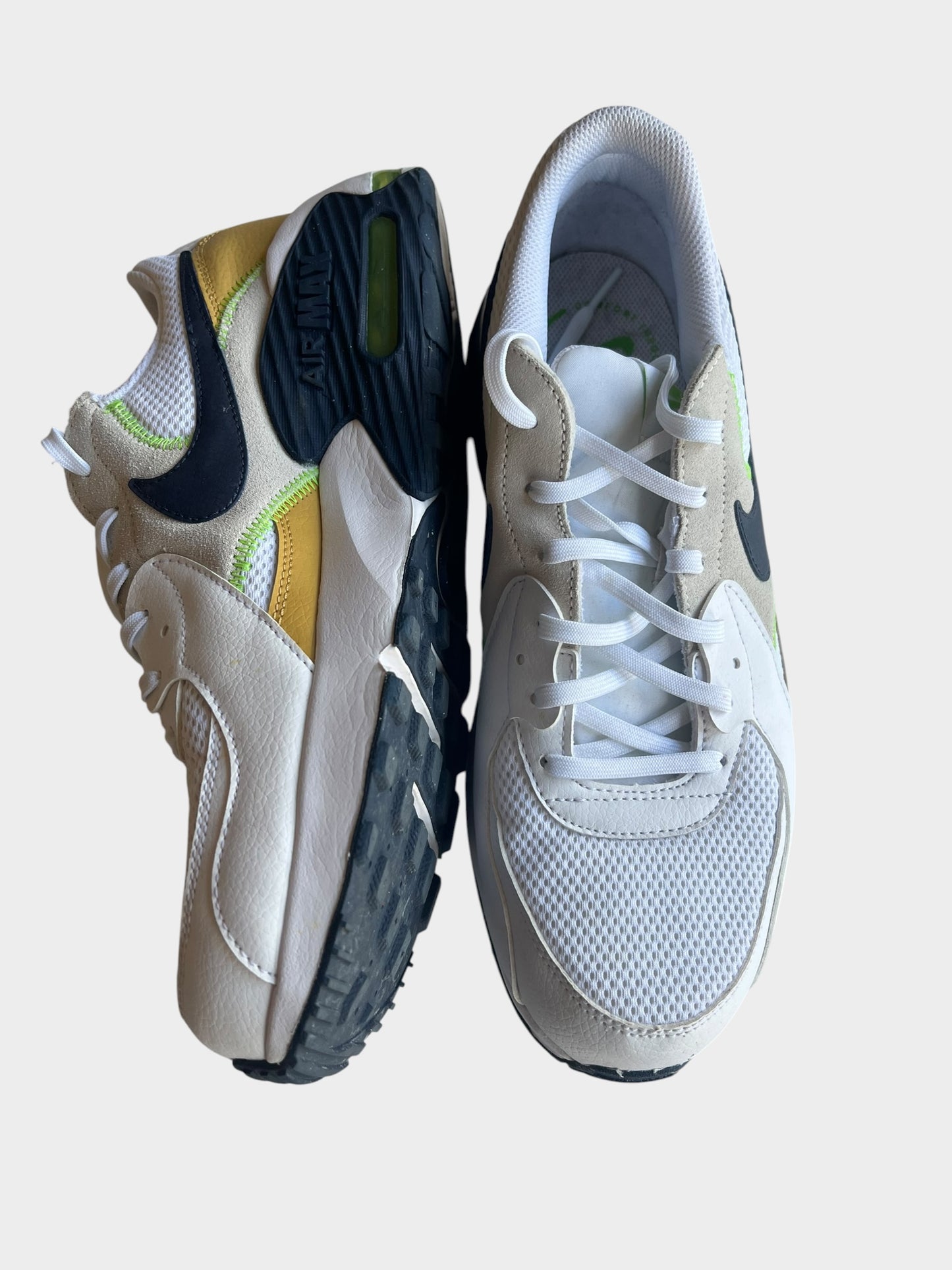 MEN'S NIKE SHOES 10.5