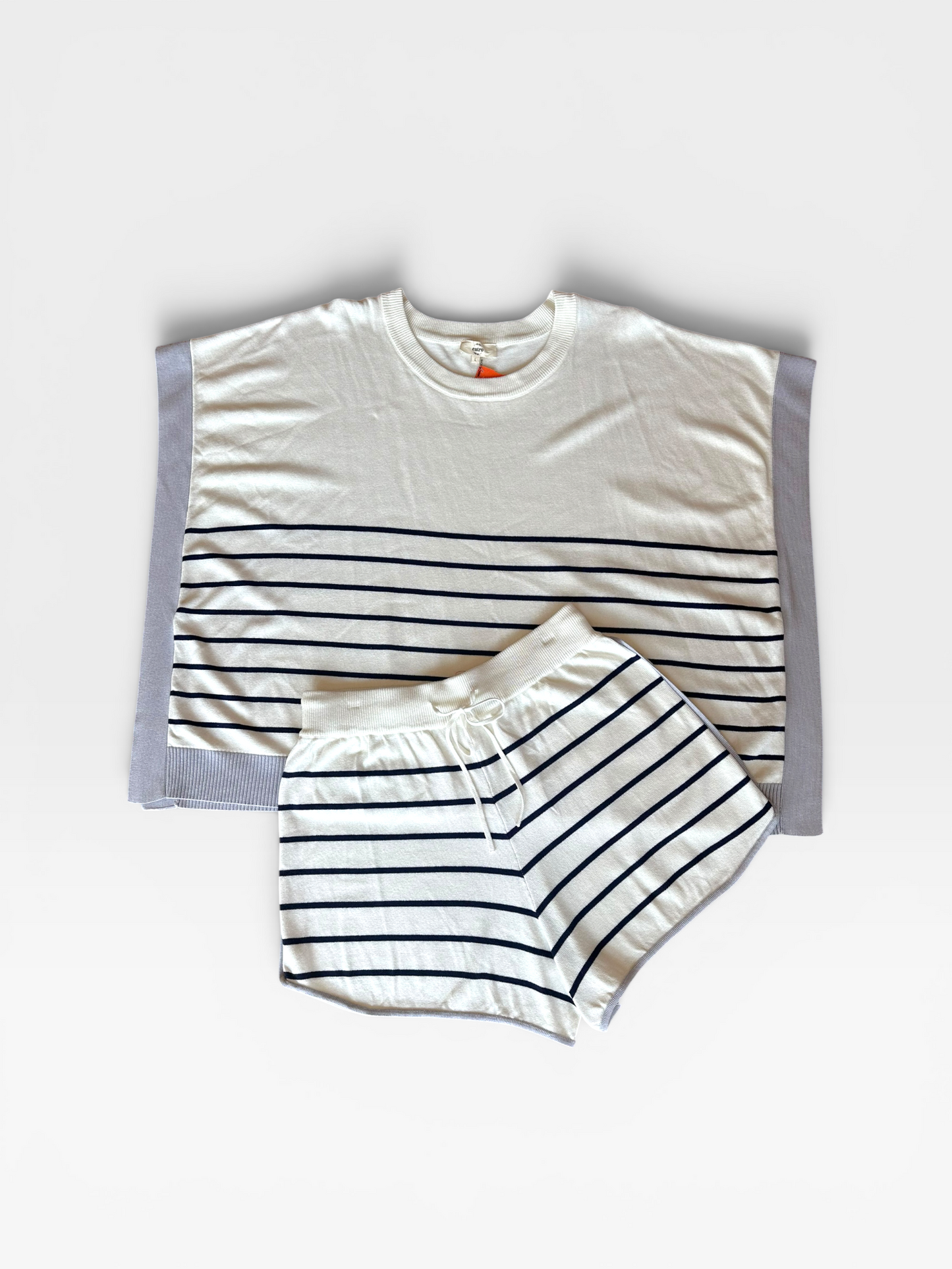 BLUE/WHITE STRIPE ENTRO SET (NWT) L