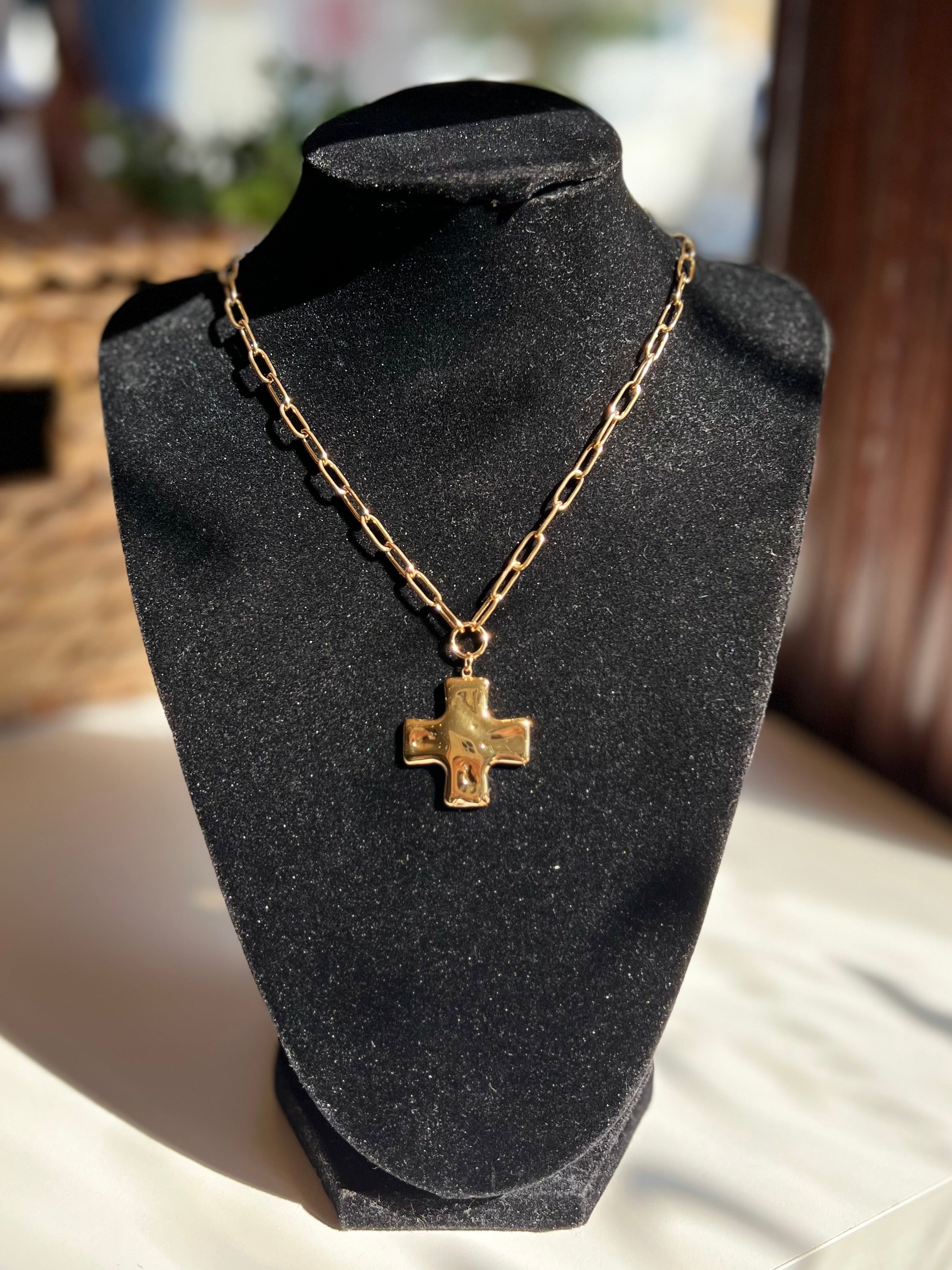 18K NON TARNISH CROSS NECKLACE