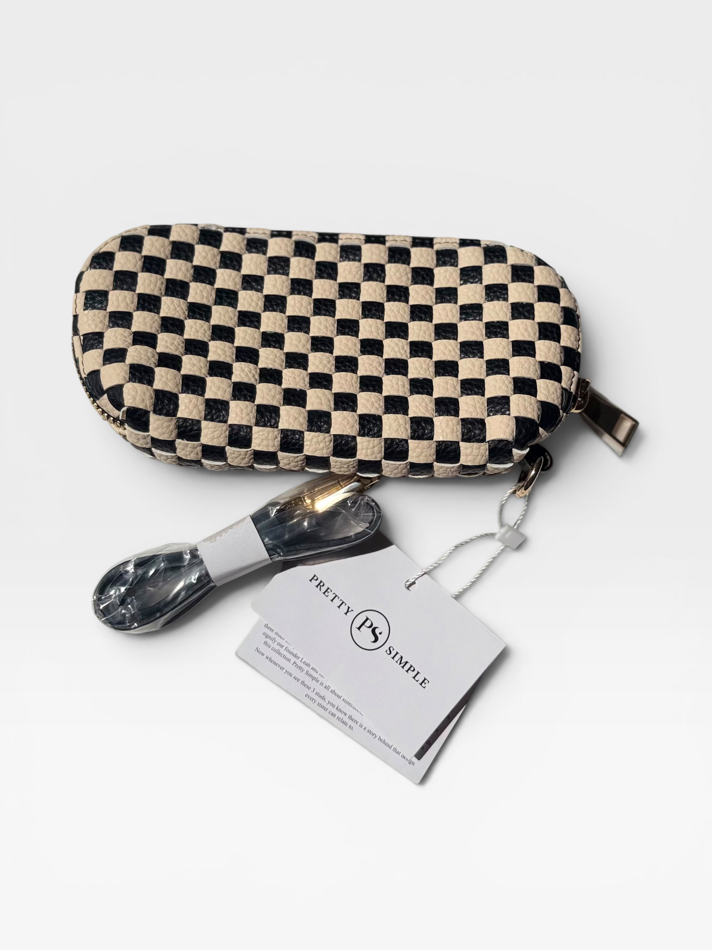 CHECKERED PRETTY SIMPLE POUCH (NWT)