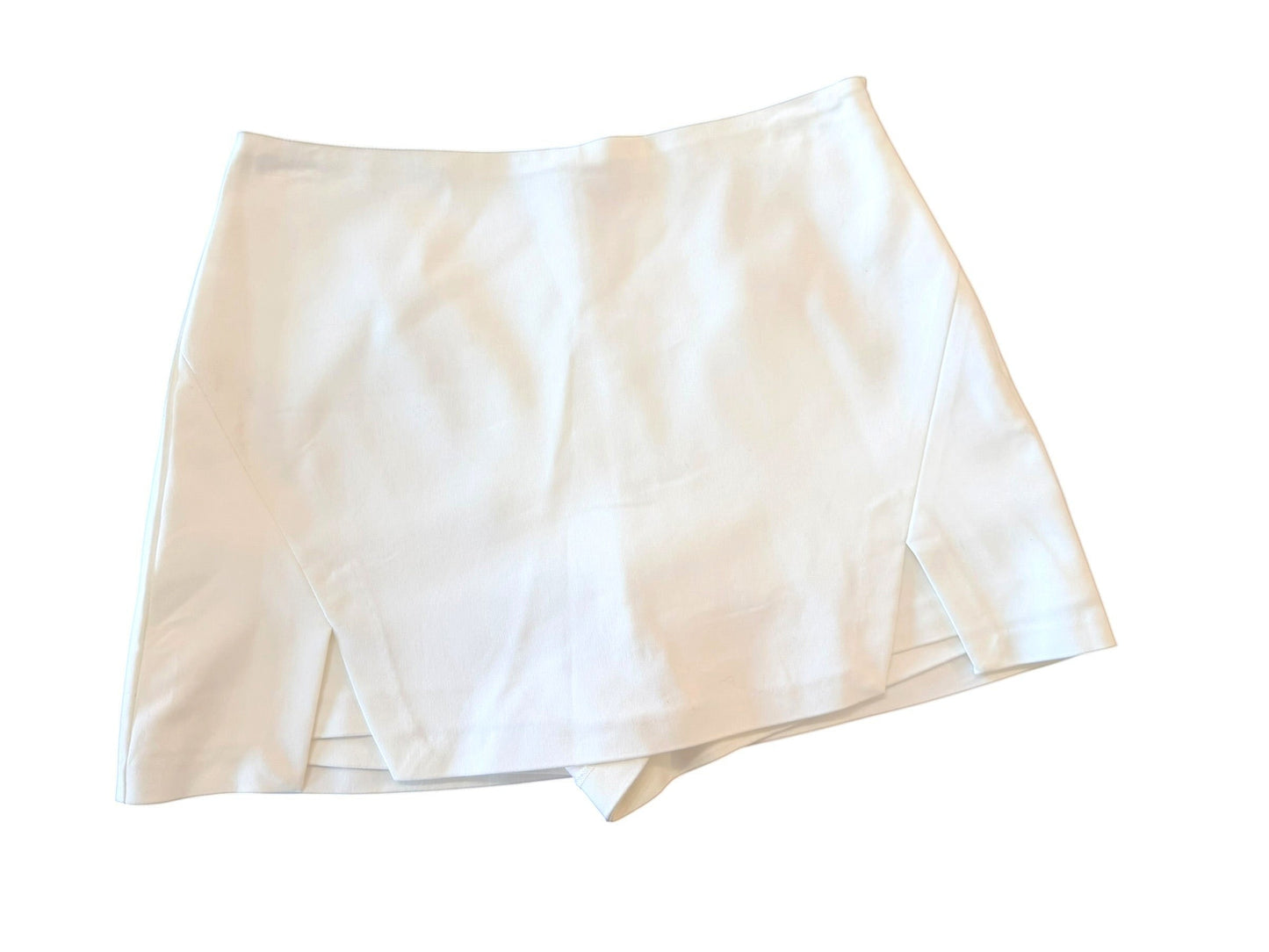 WHITE ENDLESS ROSE SKORT M