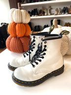 DR. MARTEN BOOTS 6