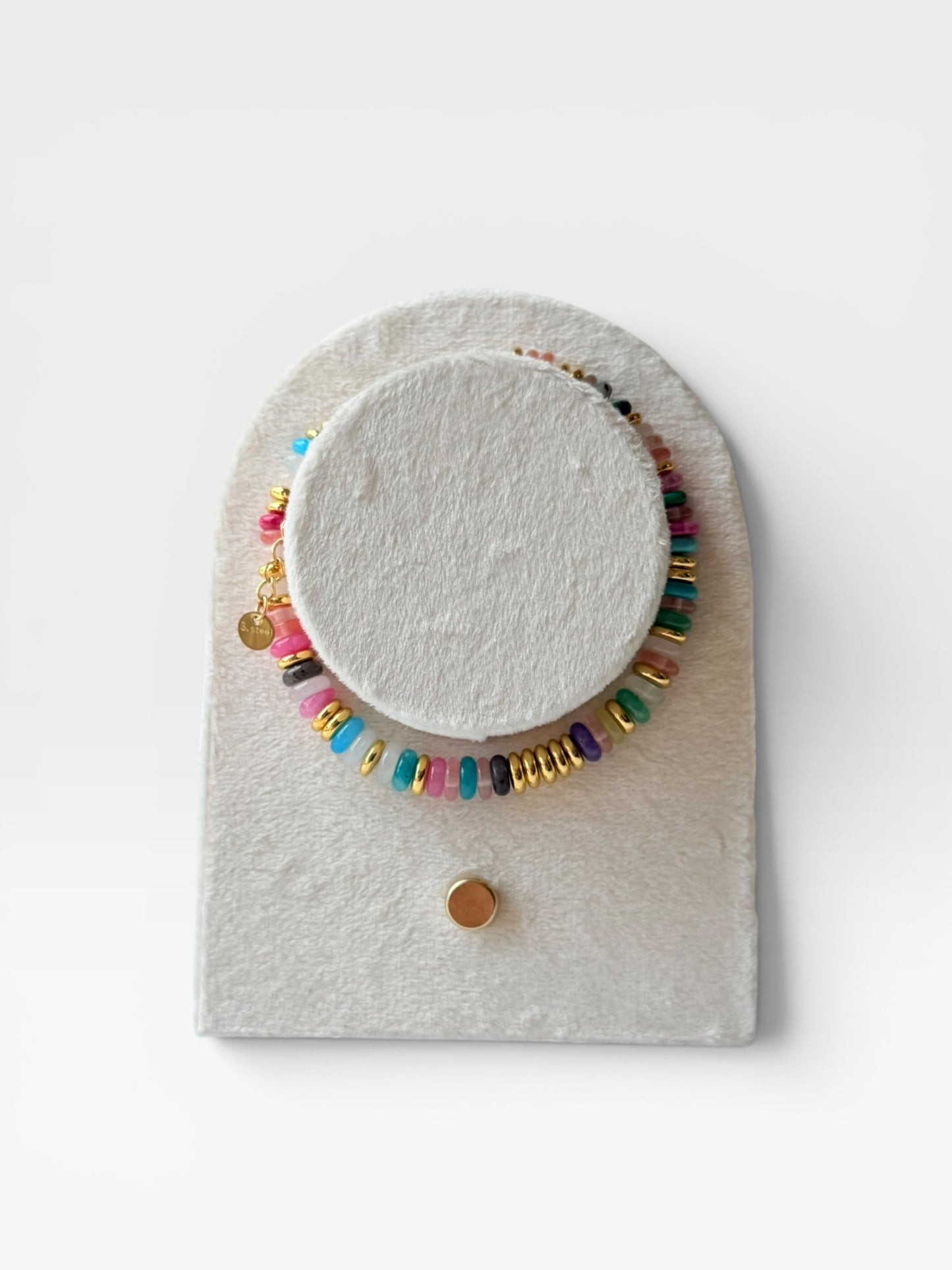COLORED STONE BEADED BRACELET