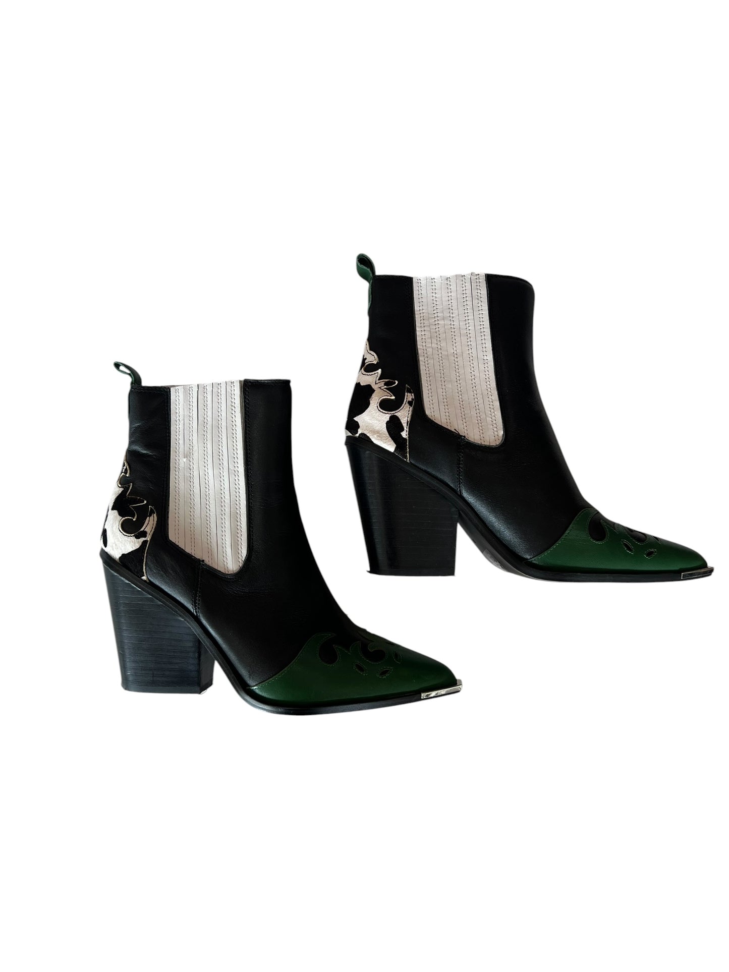 BLACK/GREEN STEVE MADDEN BOOTS 8