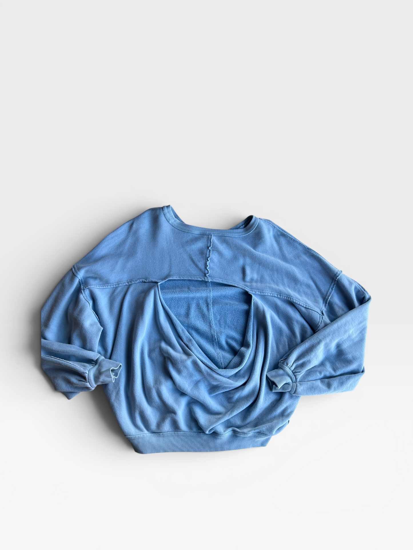 BLUE FREE PEOPLE PULLOVER XS