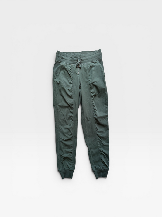 GREEN LULULEMON JOGGERS 4