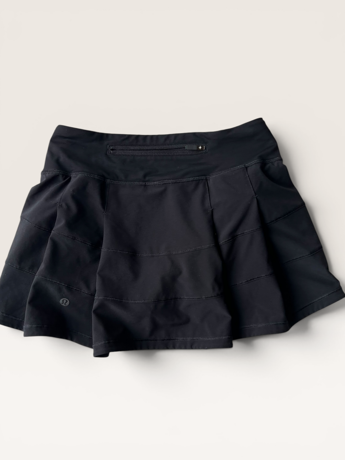 BLACK LULULEMON SKIRT 2
