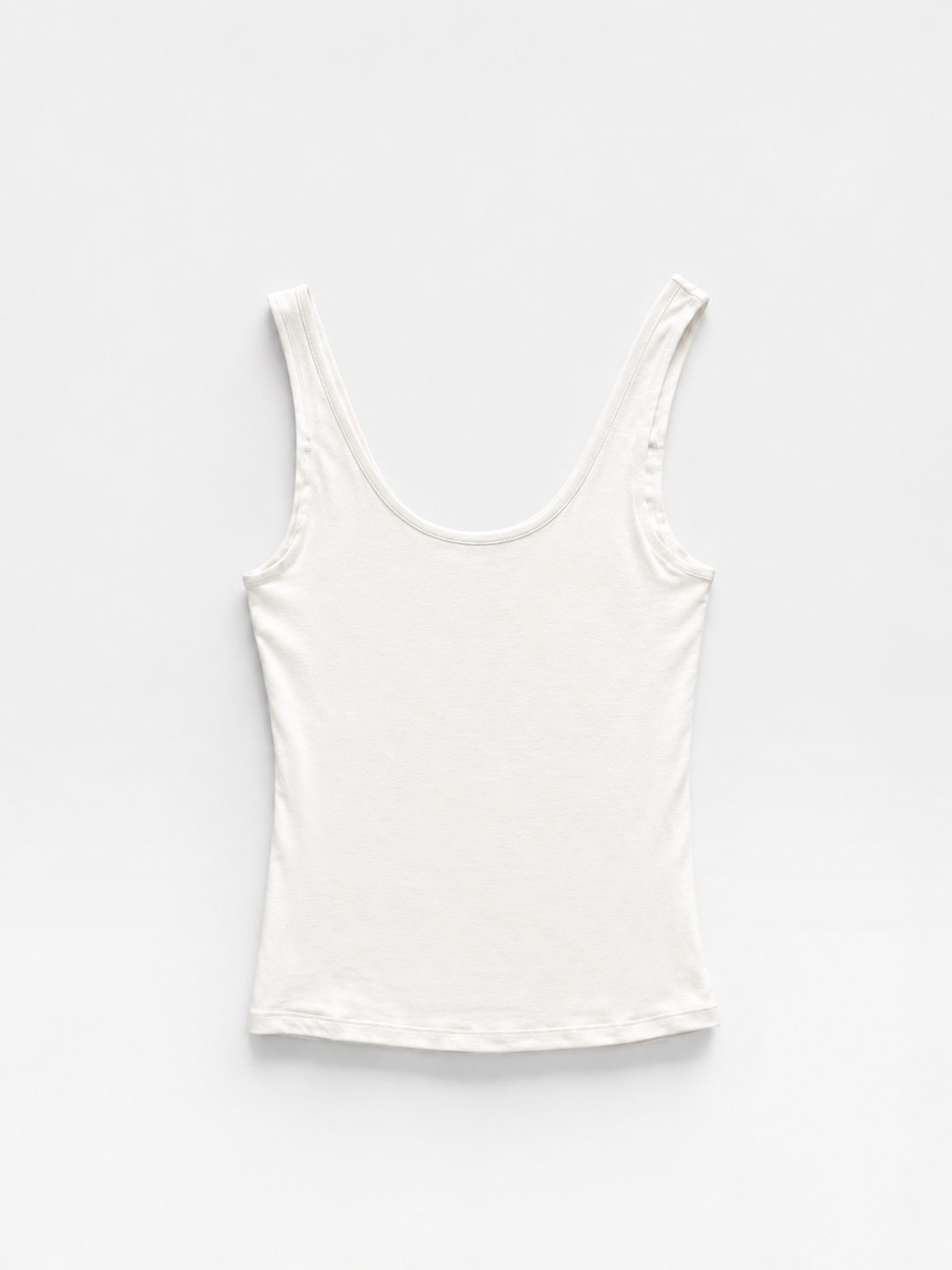 WHITE DOUBLE ZERO TANK M