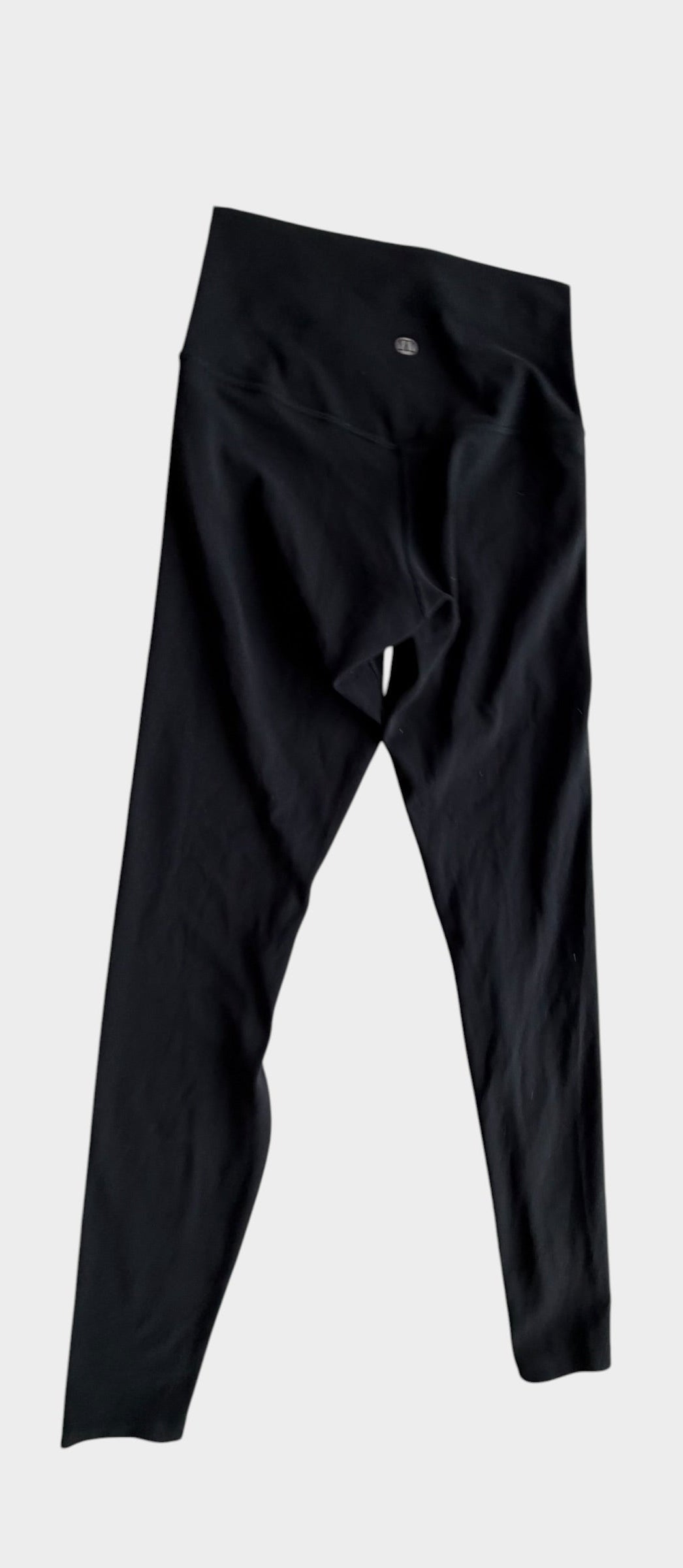 BLACK LULULEMON LEGGINGS 4