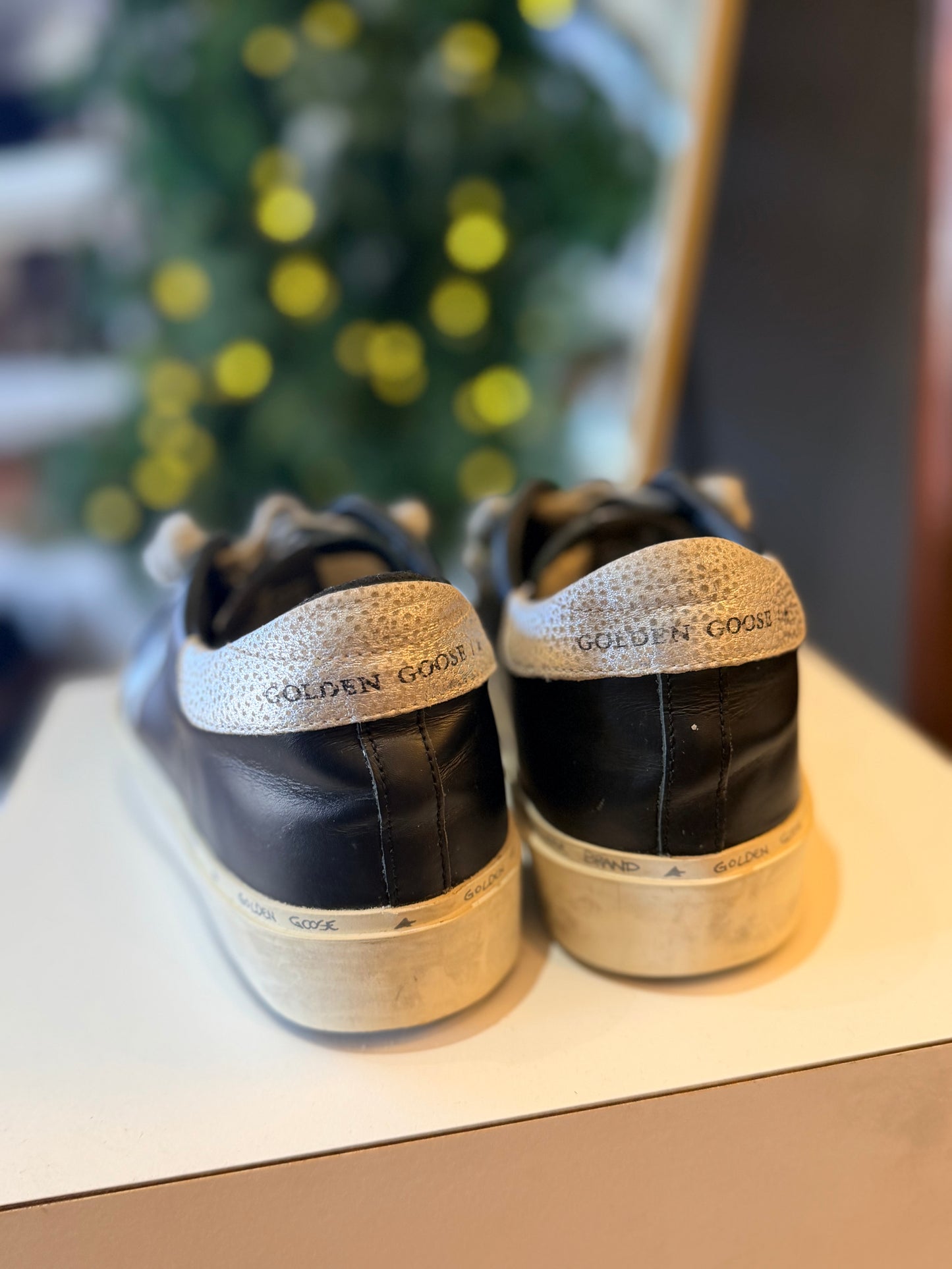 GOLDENGOOSE SNEAKERS 38