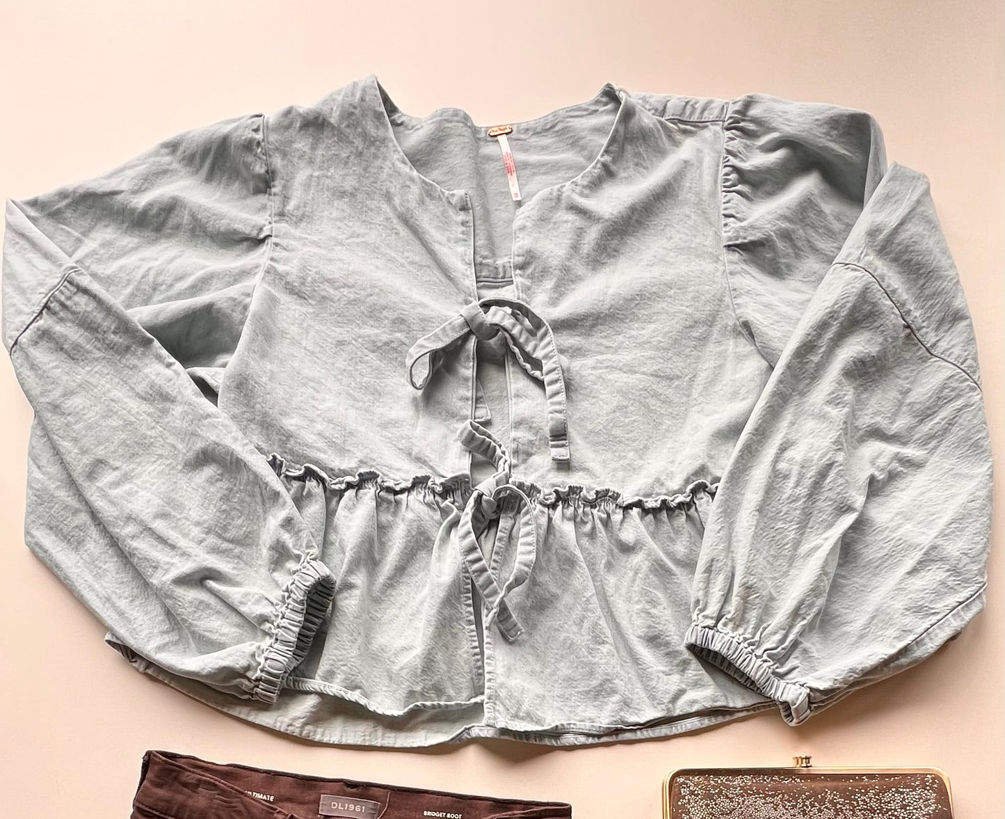 FREE PEOPLE TOP (XS)