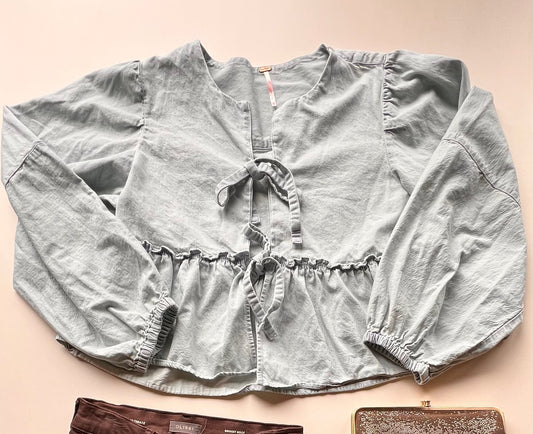 FREE PEOPLE TOP (XS)