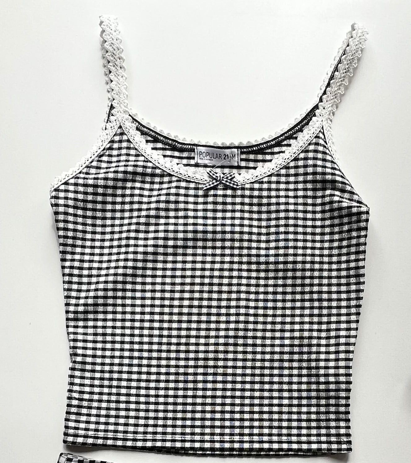 BLACK AND WHITE POPULAR TANK M