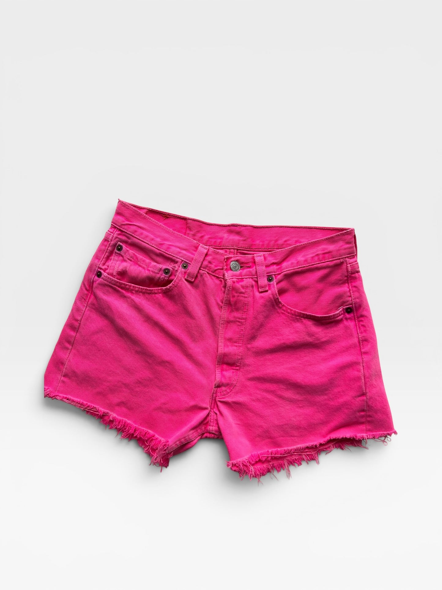 PINK LEVI SHORTS 27