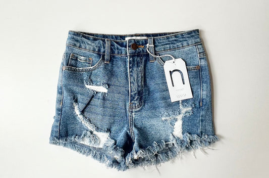NATURE DENIM SHORTS (NWT) MED