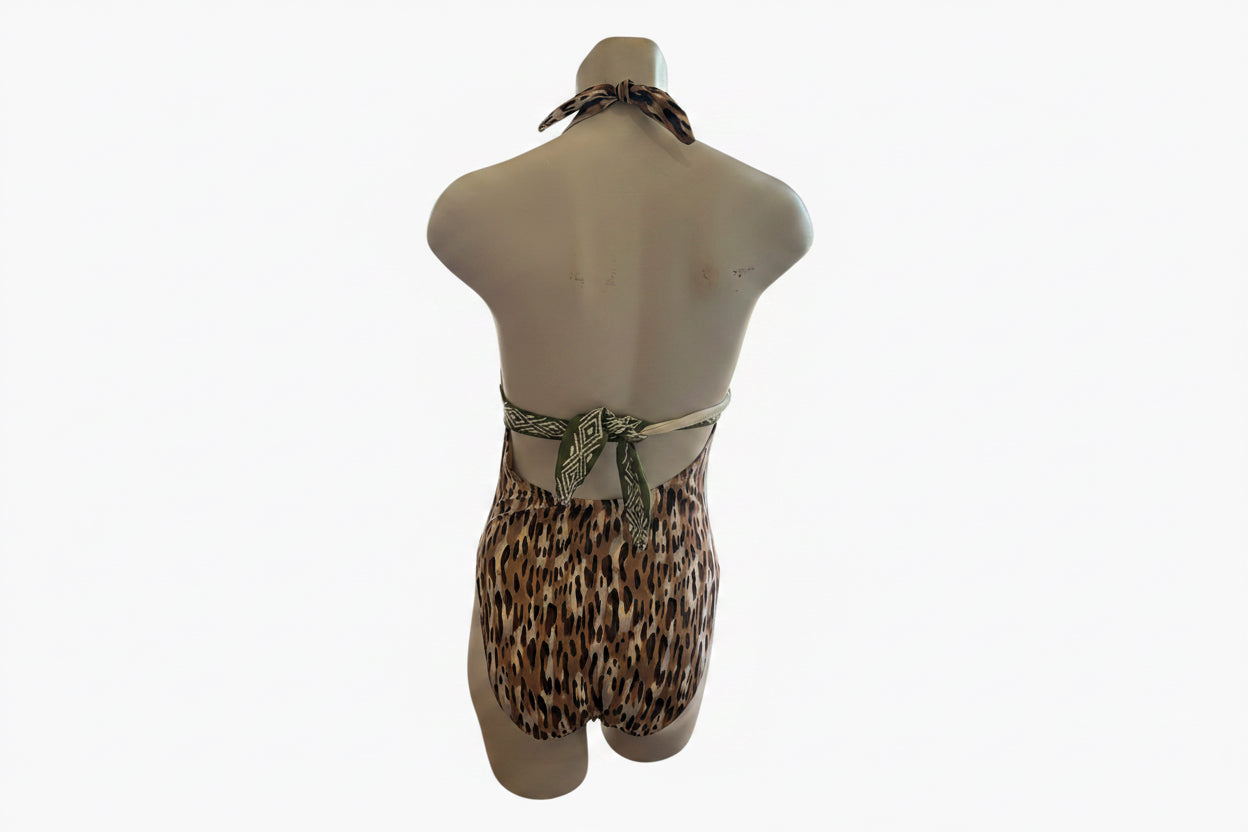VINCE CAMUTO BATHING SUIT (NEW) SMALL