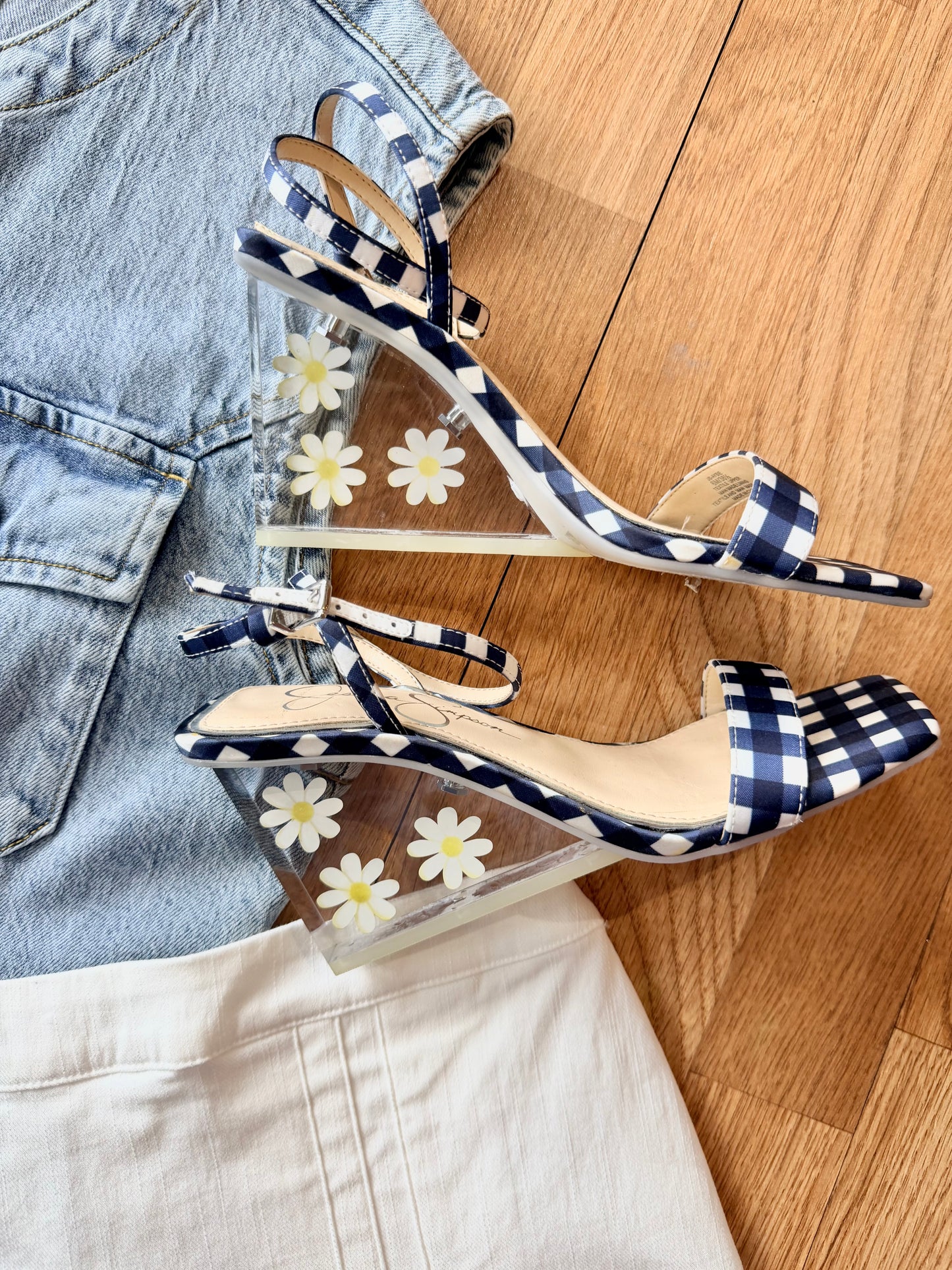 HEELS