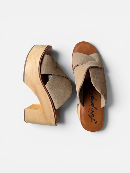 FREE PEOPLE SHOES 28
