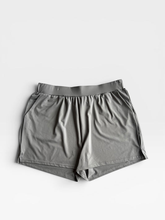 GREY BUCKLEY SHORTS L