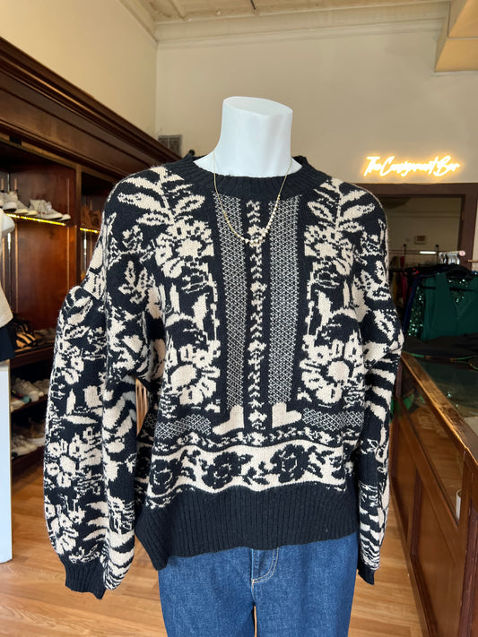 LISTICLE SWEATER MED