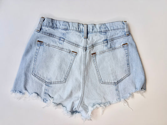 ABERCOMBIE SHORTS 28
