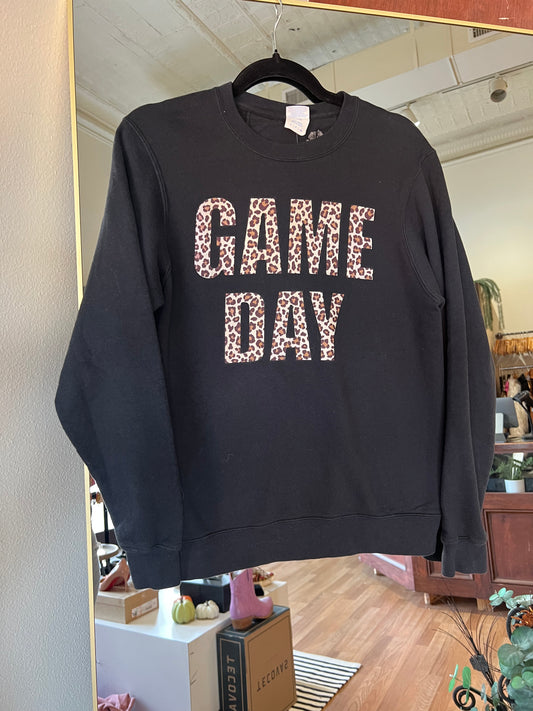 GAME DAY PULLOVER SMALL