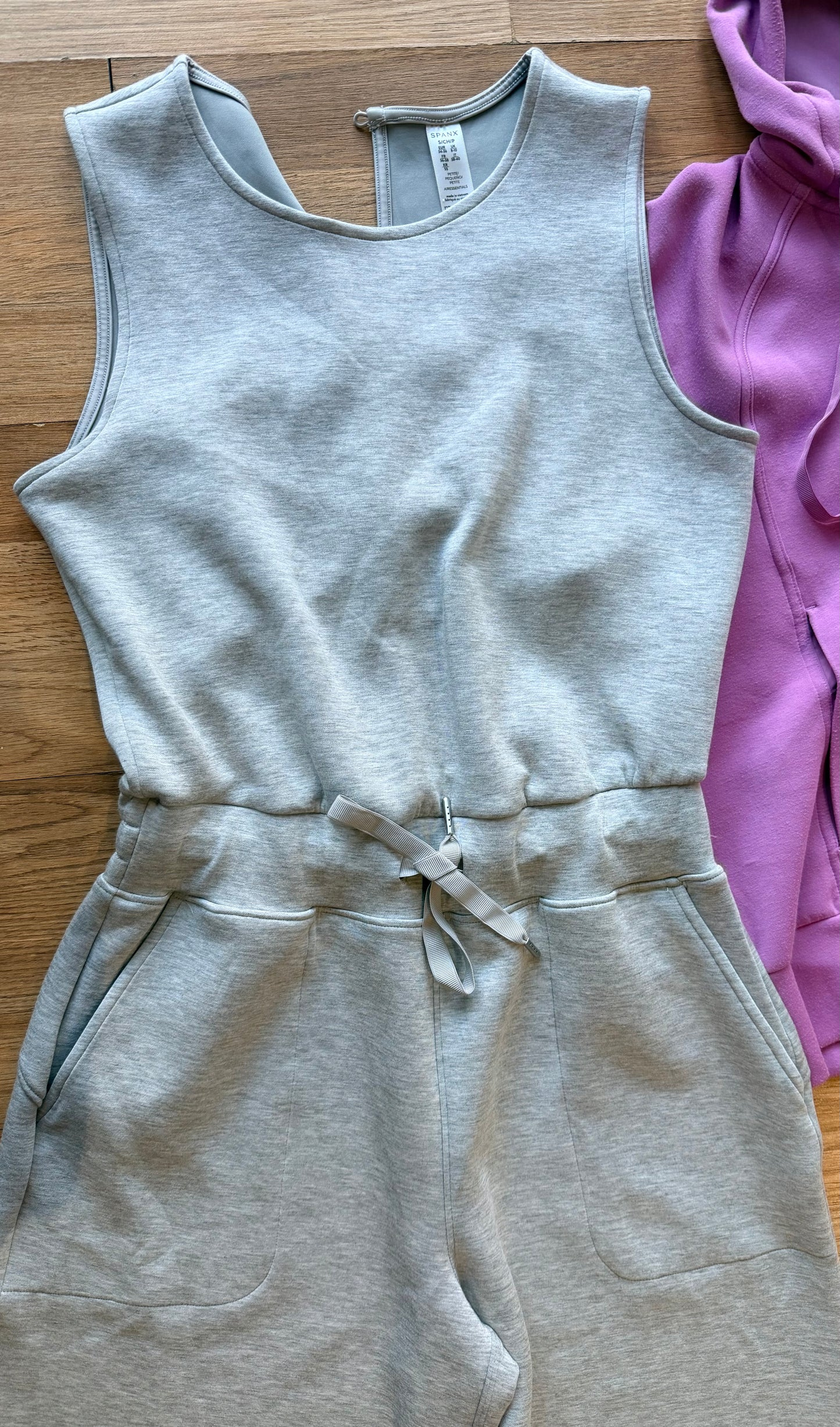 SPANX JUMPSUIT (SMALL)