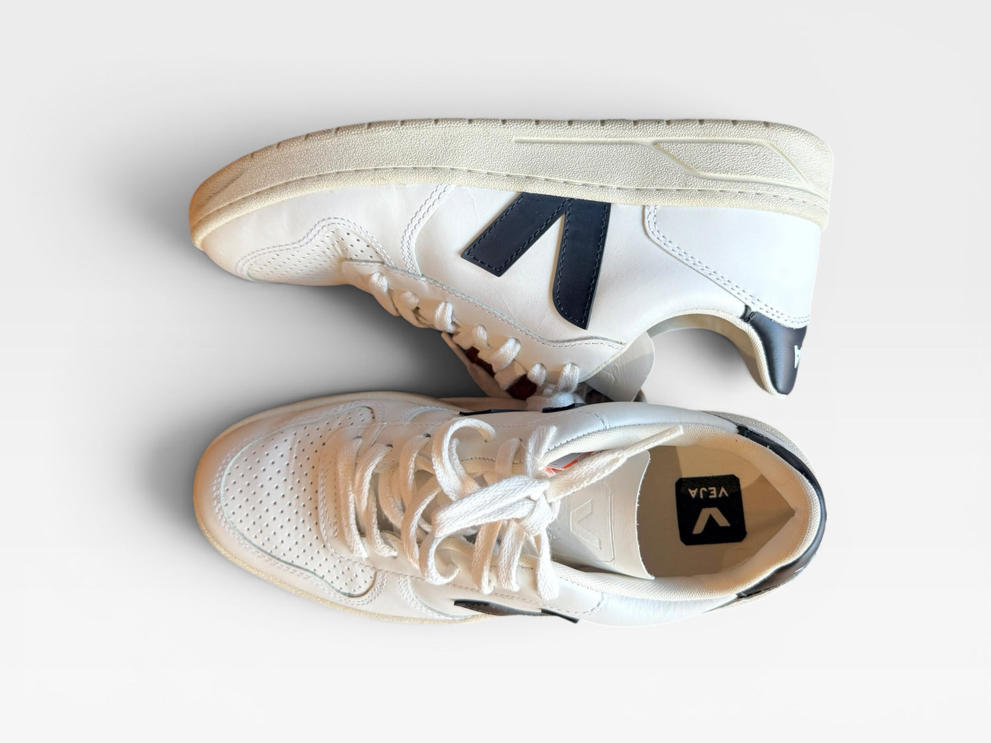 WHITE VEJA SHOES 8