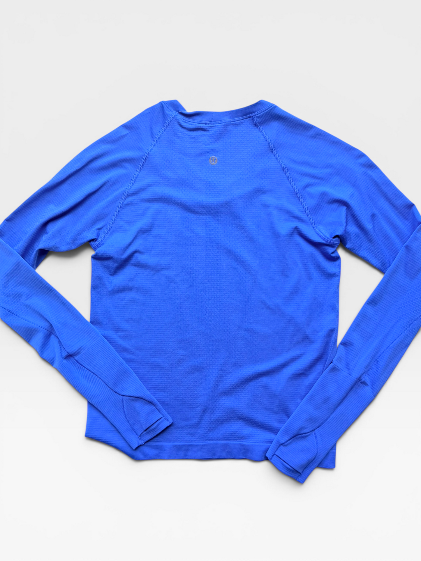 BLUE LULULEMON TOP 6