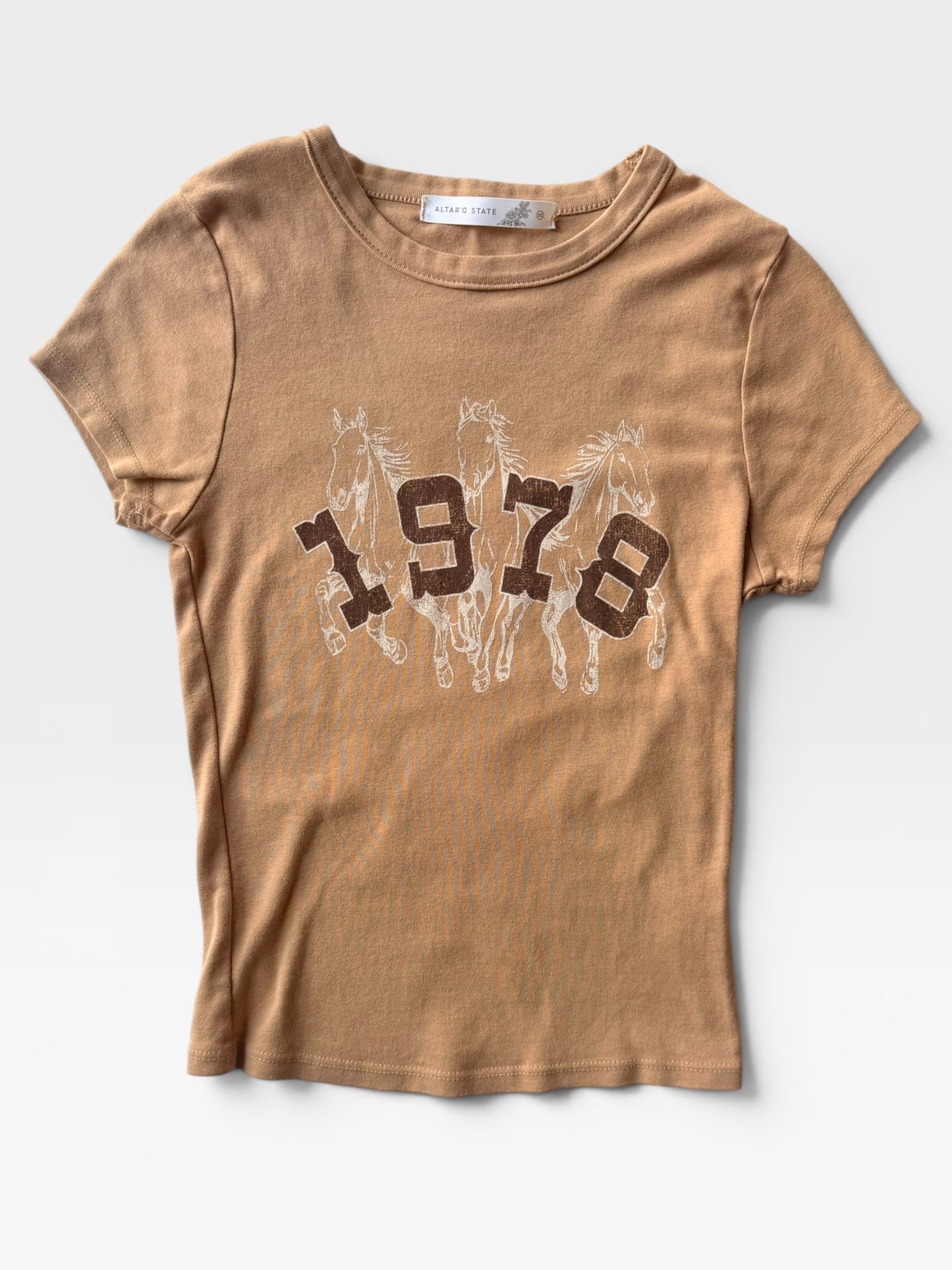 TAN ALTRD STATE HORSE TEE XS