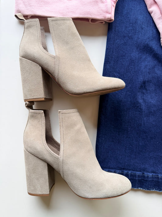 STEVE MADDEN BOOTS 9