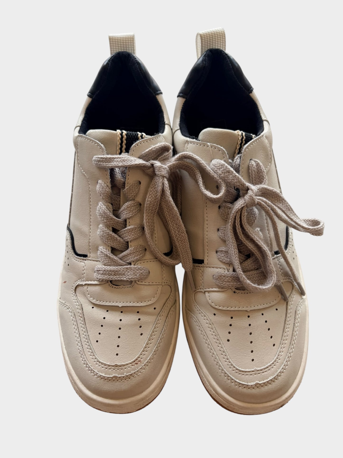SHU SHOP SNEAKERS 39