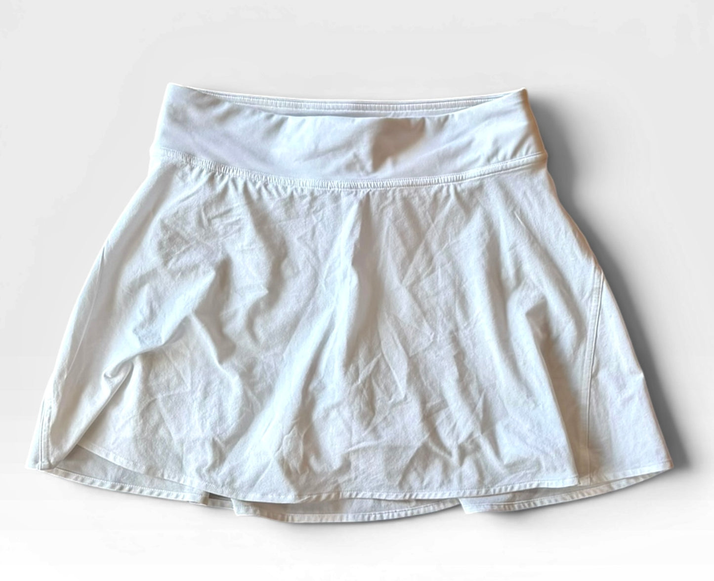 WHITE LULULEMON SKIRT 4