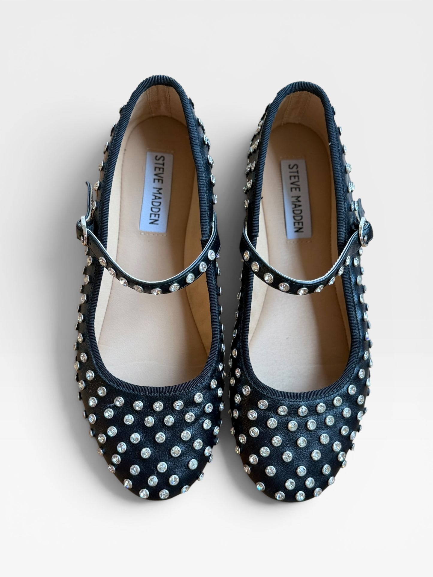 BLACK STUDDED STEVE MADDEN SHOES 6.5