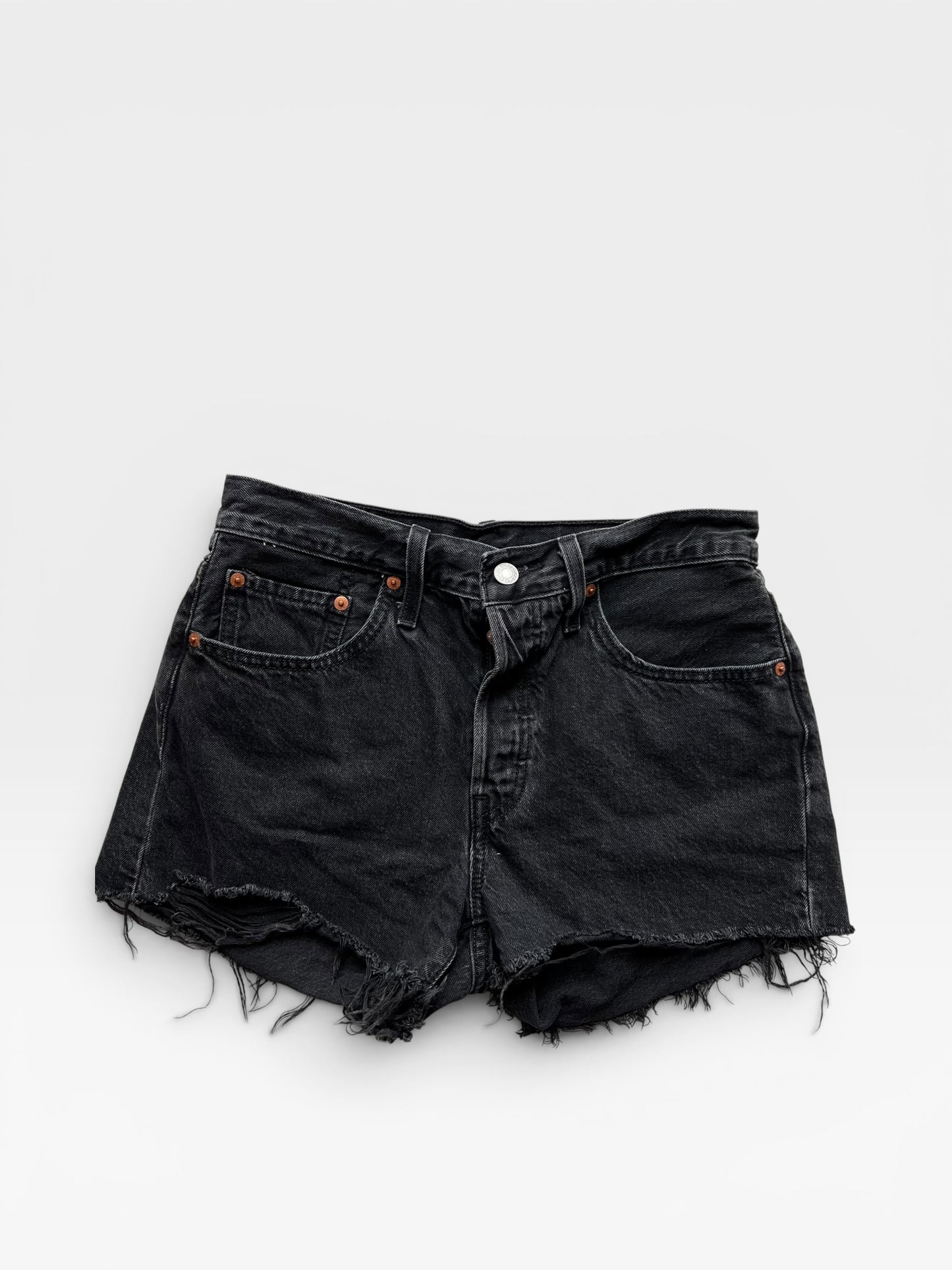 BLACK LEVI SHORTS 27