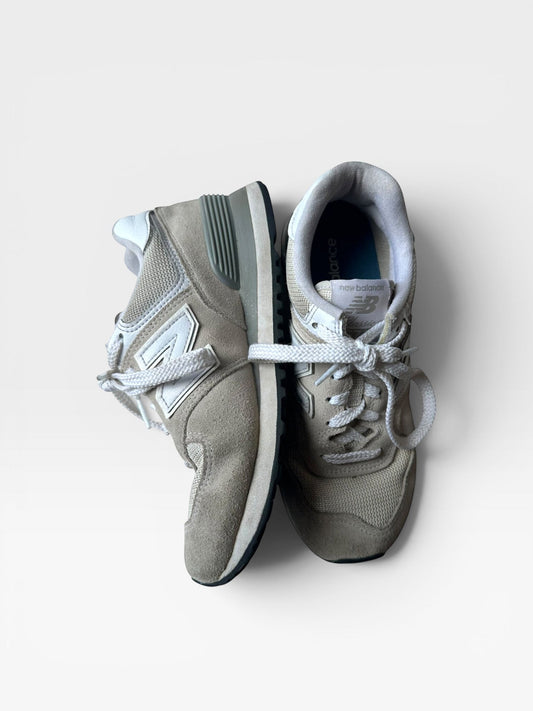TAN/CREAM NEW BALANCE SHOES 7