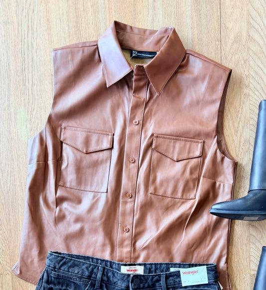 NY&C LEATHER VEST MED