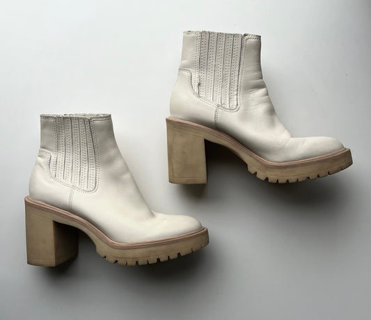 DOLCE VITA BOOTS 9.5