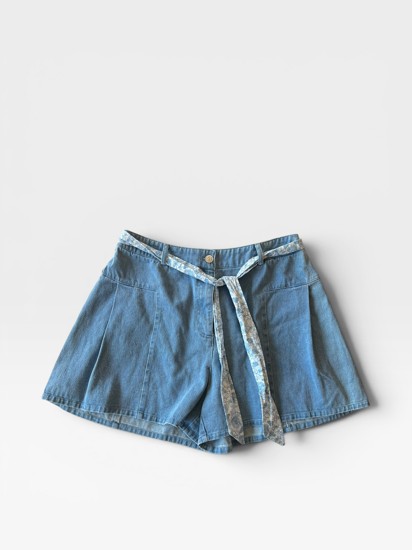 DENIM &MERCI SHORTS (NWT) L