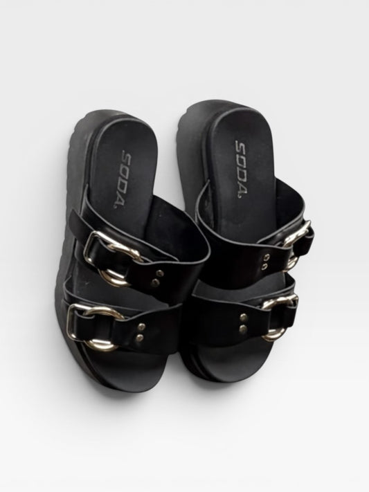 SODA SHOES 5.5